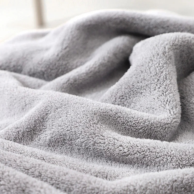Peignoir de Bain Bébé à Capuche Ultra-Doux - L'Animal Câlin pour un Séchage Rapide