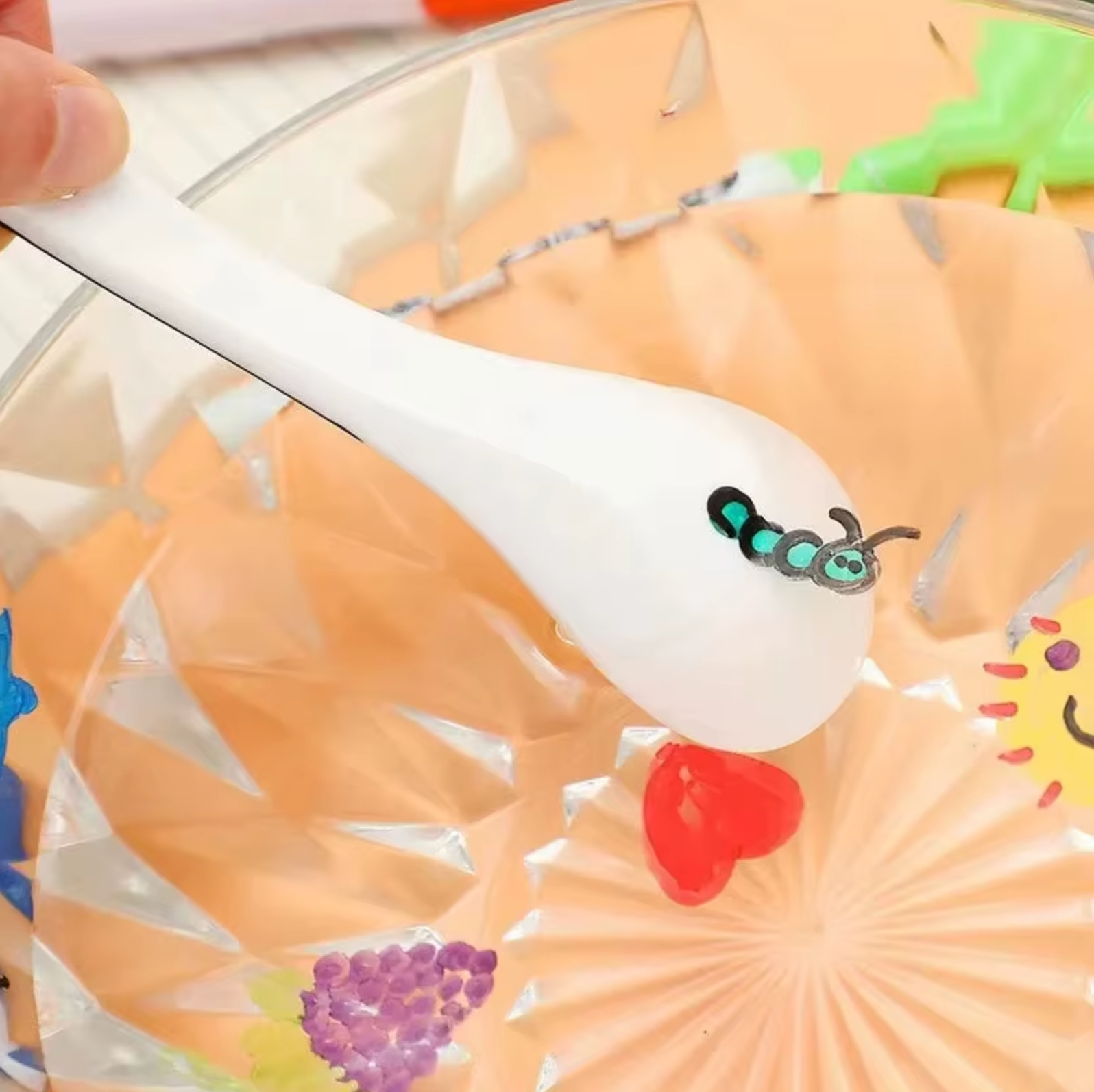 Stylo Magique Flottant à l'Eau (12 Couleurs) - Kit de Dessin Ludique & Éducatif pour Enfants - Jouet Créatif pour Apprendre en S'amusant